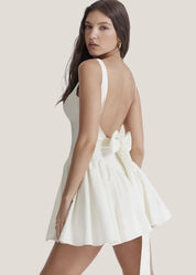 Cinch Sleeve Elegance