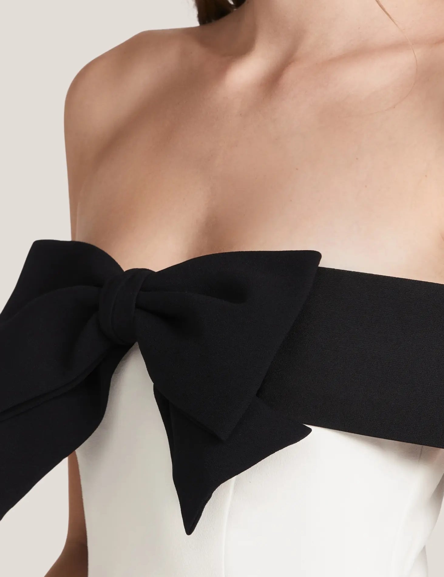 Aurora-Off-Shoulder-Bow-Bodycon-Mini-Dress-1.webp