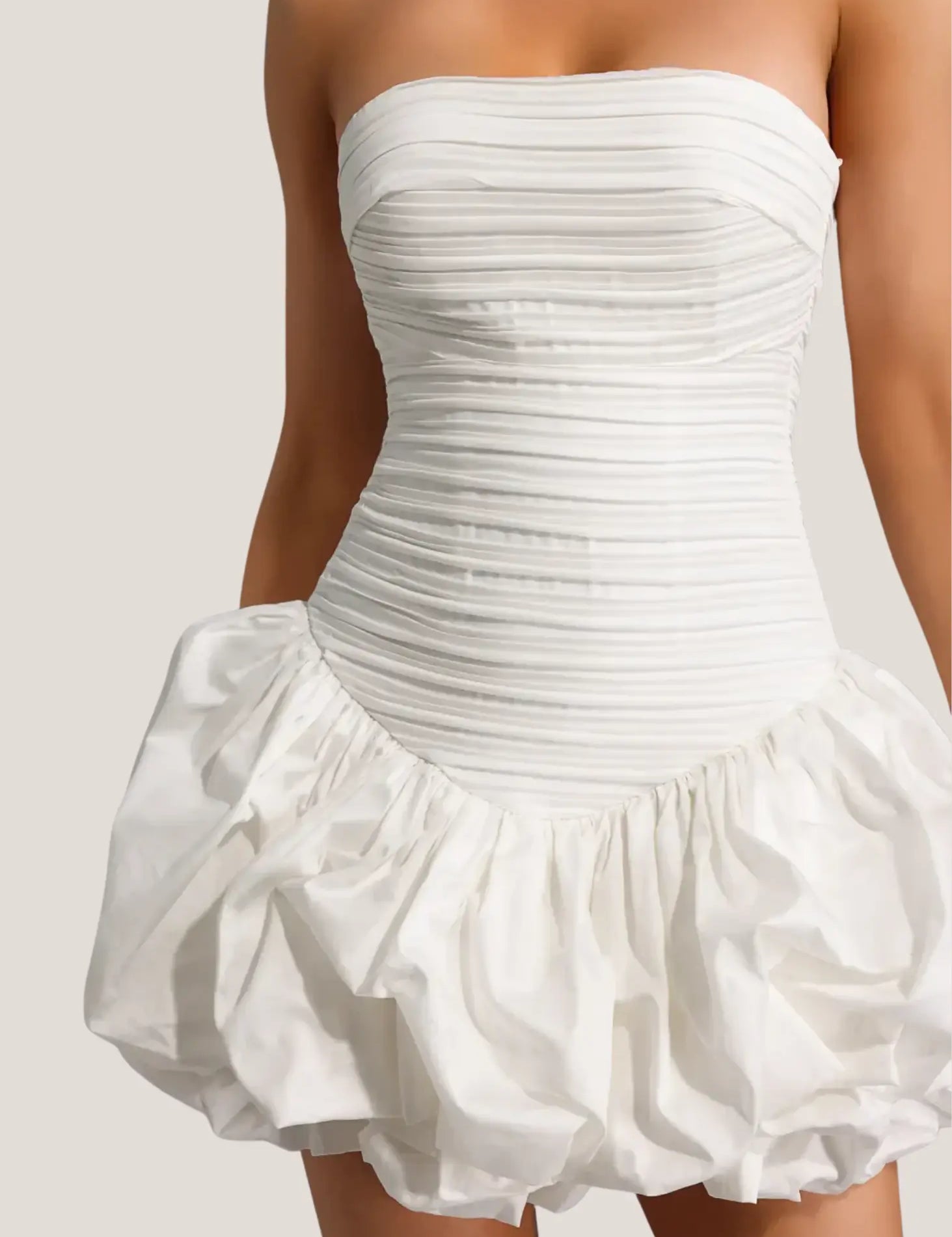 Opaline-Backless-Halter-Maxi-Dress-White-Slimming-Evening-Elegance-2.webp